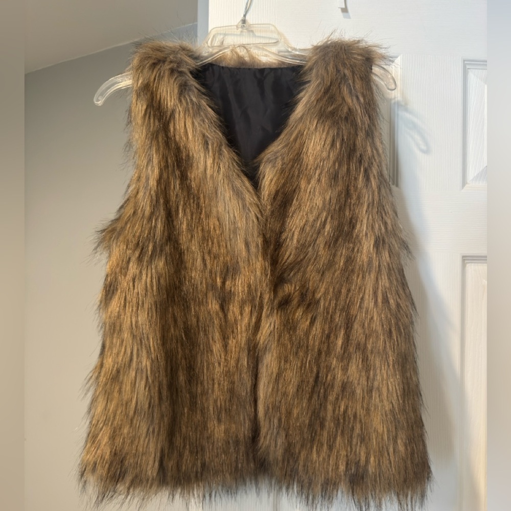 SHEIN Faux Fur Vest